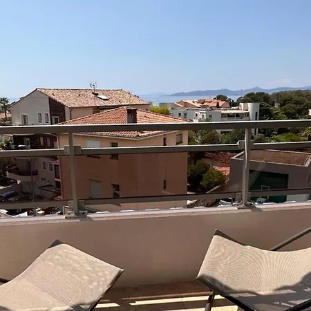 35m2 Sea View Flat With 20 M2 Terrace Apartman *