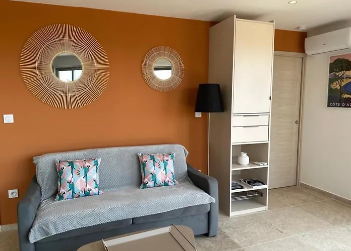 35M2 Sea View With Terrace Beach By Walk