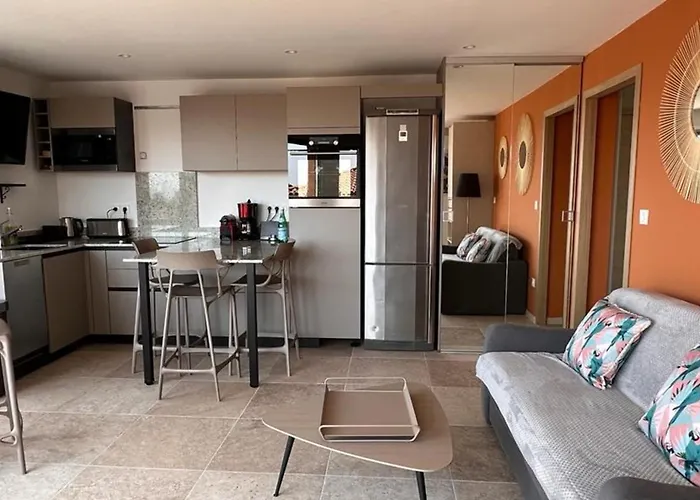 35M2 Sea View With Terrace Beach By Walk Apartment