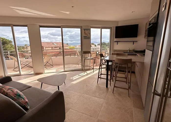 35M2 Sea View With Terrace Beach By Walk *