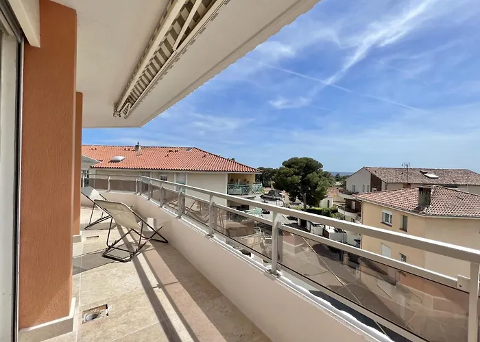 35M2 Sea View With Terrace Beach By Walk